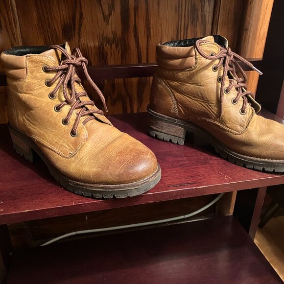 Taos Rebel Ankle Boot Size 7.5/38 - Picture 6 of 7